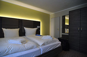 Bootshaus 3* Bedekaspel